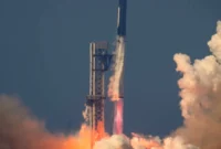Roket raksasa Starship milik SpaceX melakukan uji penerbangan dari Starbase, Texas, Jumat, 22 Mei 2026. (Foto: Eric Gay)