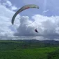 Paralayang Kayu Aro Kerinci, Sensasi Menikmati Keindahan Alam dari Ketinggian (Foto: Nanda Pj)
