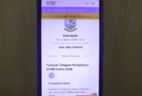 Website SPMB SMP Kota Jambi yang bisa dibuka menggunakan handphone (Foto: Tatik Wijaya/RRI)