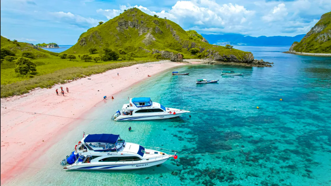 keindahan laut di Manado dan Labuan Bajo (Foto: myoona)