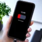 Ilustrasi baterai smartphone cepat habis (Foto: iStockphoto/Prykhodov)