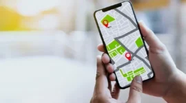 Ilustrasi Cara Melacak Lokasi Lewat WhatsApp dan Google Maps (Foto: iStockphoto/juststock)