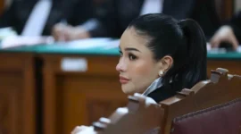 Hakim Tolak Gugatan Rp244 Miliar Nikita Mirzani terhadap Reza Gladys (Foto: Budy Santoso/Kapanlagi) 