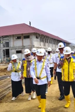 Gubernur Jambi Minta Pembangunan Sekolah Rakyat di Tanjabtim Dipercepat