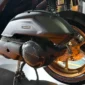 Penyebab Roda Belakang Yamaha NMAX Goyang Saat Melaju (Foto: autofun)