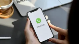 Ilustrasi WhatsAp (Foto: Freepik/thanyakij-12)