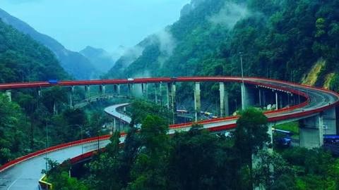 Kelok 9 di Kabupaten Limapuluh Kota (Foto: Ist)